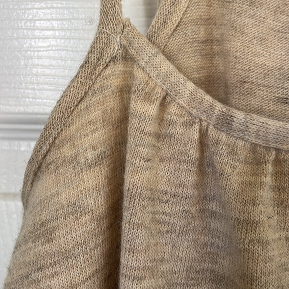 Handmade wool slip - Picture 6 of 6
